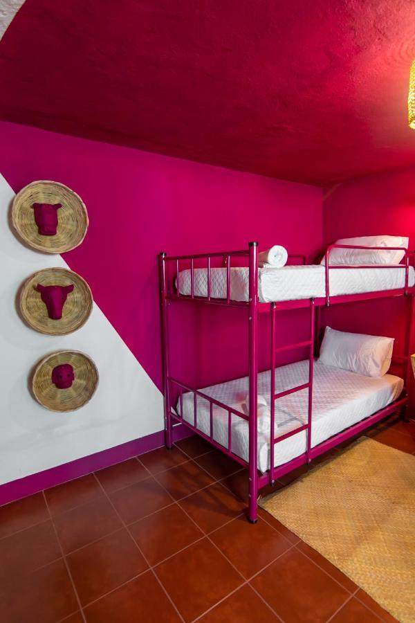 Why Not Hotel Antigua Exteriér fotografie